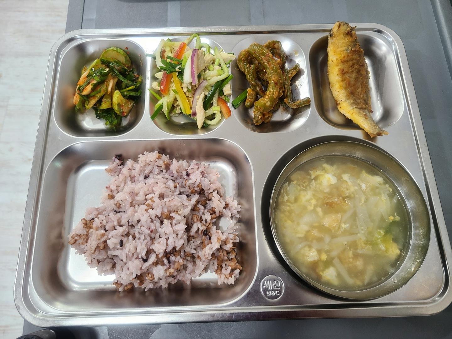 6187a360-116d-11ed-a90d-83e242a6d6a0