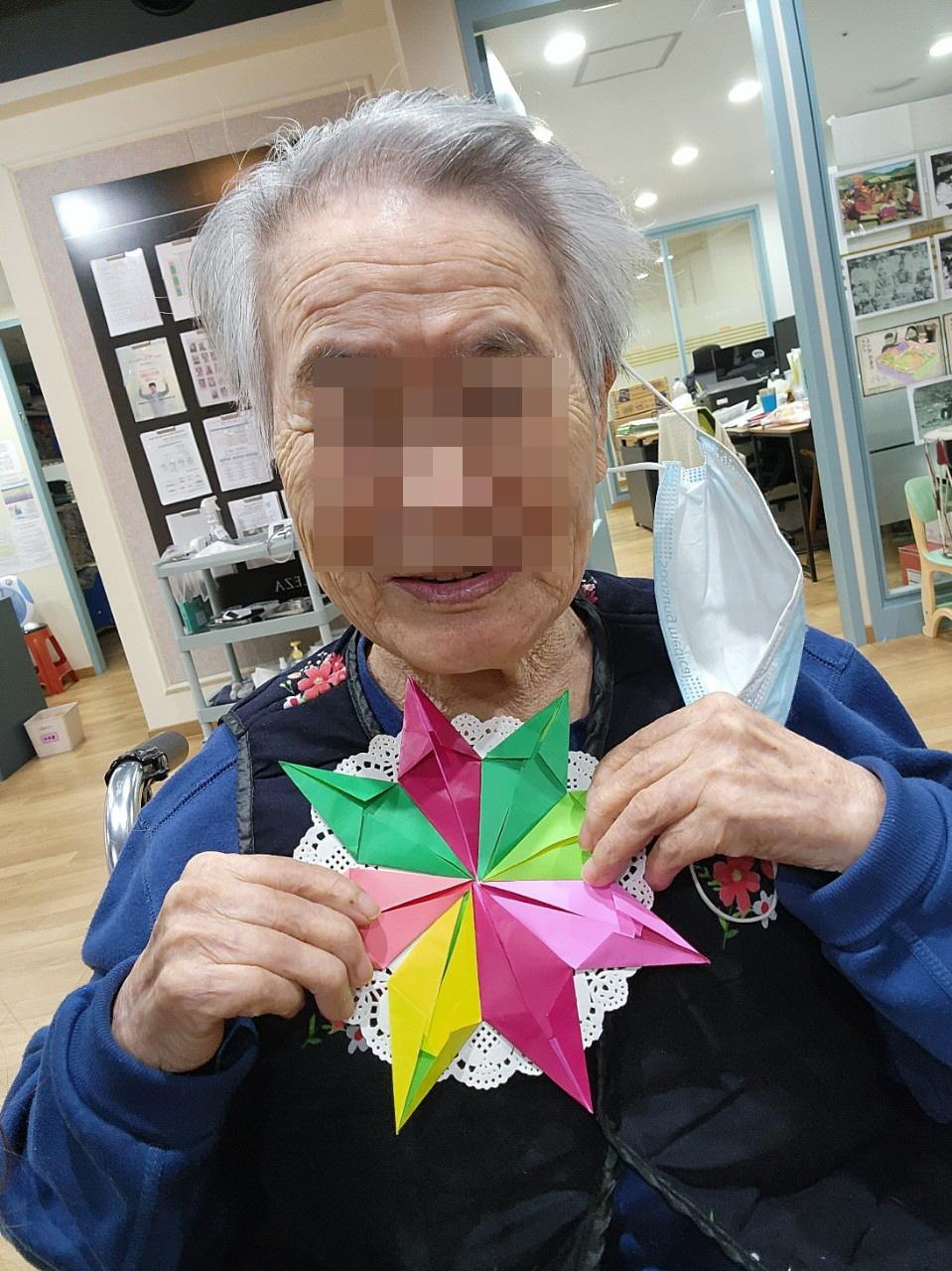 [꾸미기]1_fg5Ud018svc1kqvz4eyhu1f7_2g1iwr