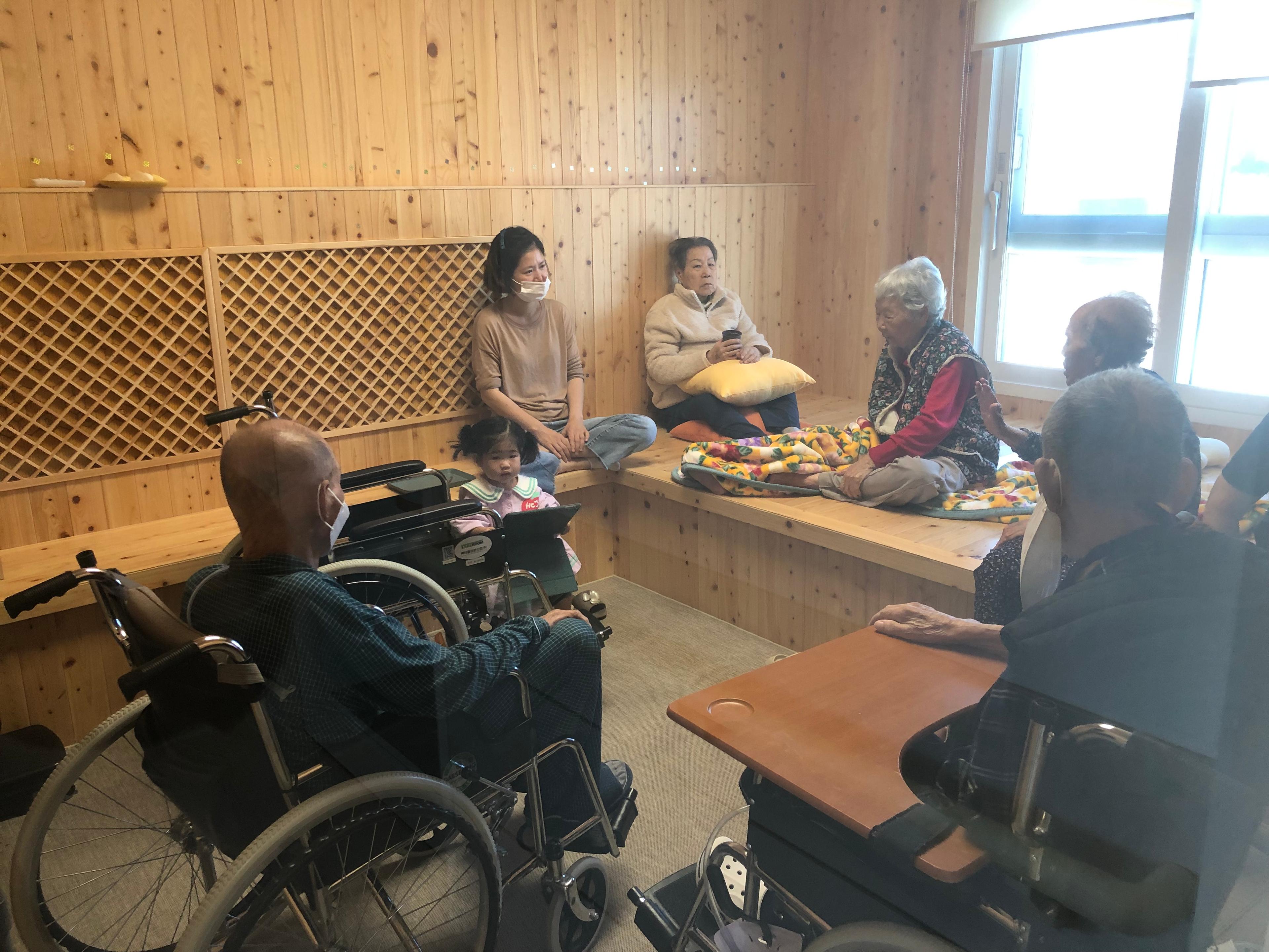 엘너싱홈 요양원의 일상